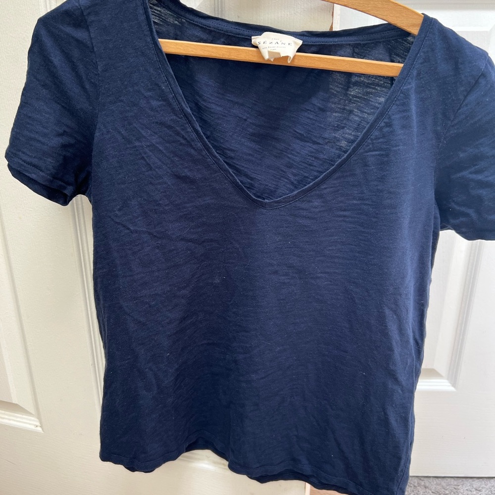 Sezane V Neck t shirt